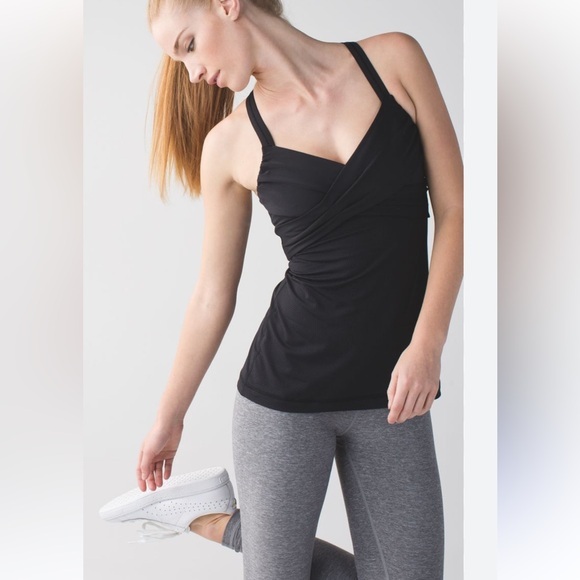 lululemon athletica Tops - Lululemon Athletica Wrap It Up Athletic Black Tank Top